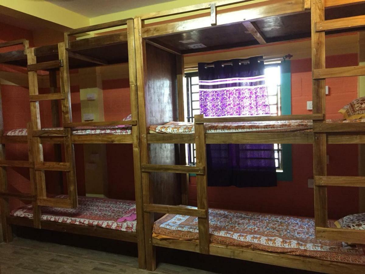Nimmu Guest House & Restaurant Gokarna Gokarna  Exterior foto